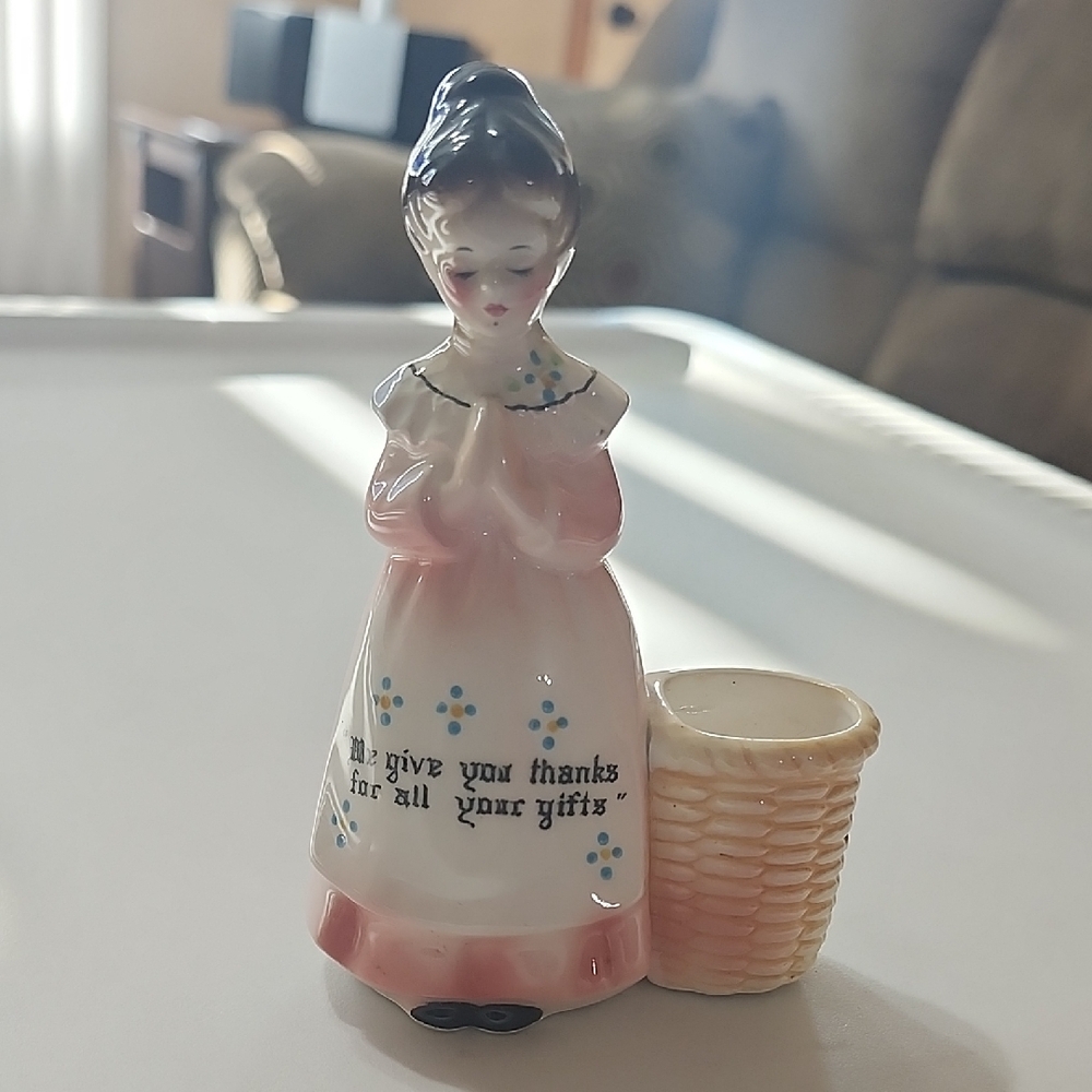 Enesco Japan Vintage Pink Praying Mother Girl toothpick holder figurine Thanks